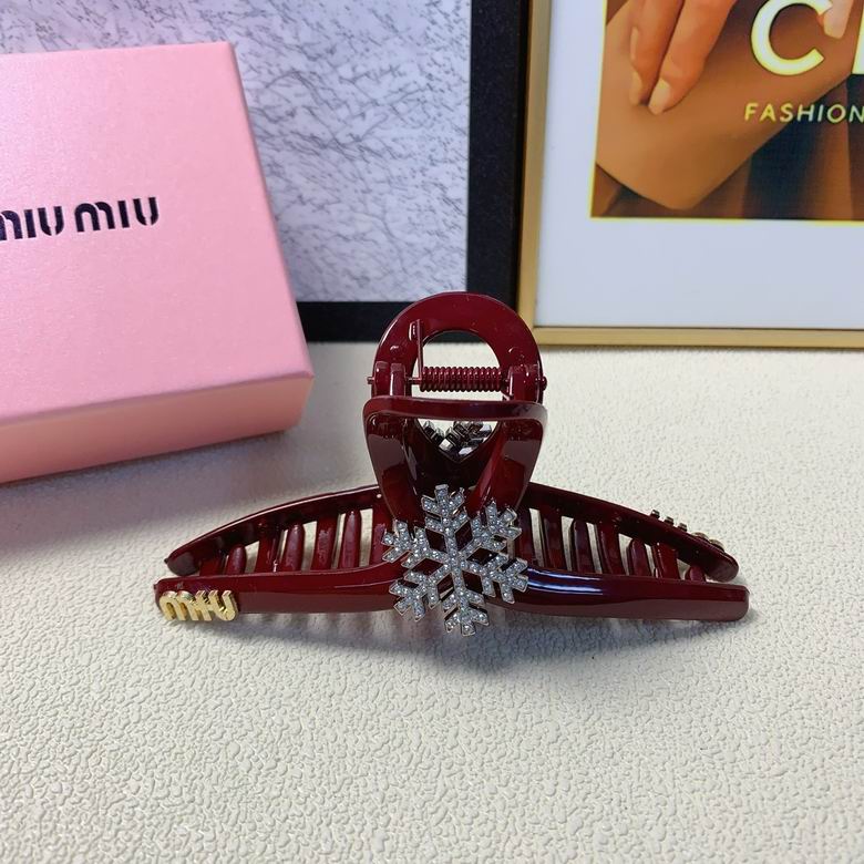 MiuMiu Hair Grab Clip   (1)